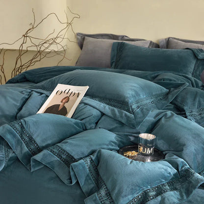 DecorBites™ Cozy Velvet Lace Bedding Set: Duvet Cover, Sheet, Pillowcases - 4Pcs Warm & Stylish