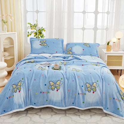 DecorBites™ Cozy Flannel Plush Blanket - All Seasons Sofa Cover & Bed Sheet for Queen Double