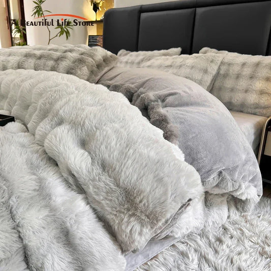 DecorBites™ Gradient Gray Faux Rabbit Fur Velvet Bedding Set: Duvet Cover, Bedsheet, Pillowcase