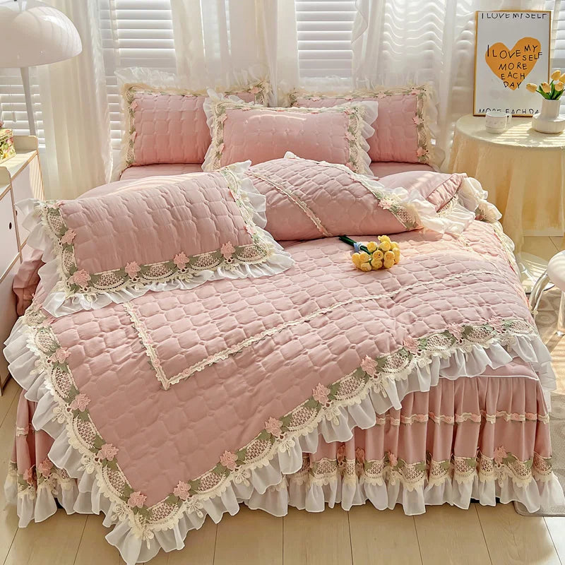 Embroidery Lace Bedding Set