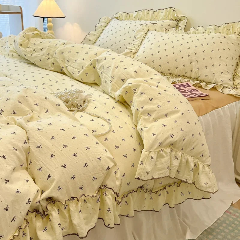 Printed Lace Bedding Set