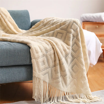 DecorBites™ Knitted Nordic Sofa Blanket - Soft Wool Blend Bed End Towel for Hotel Bedroom Decor