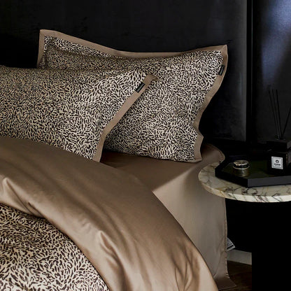 DecorBites™ Leopard Luxury Bedding Set: Silky Soft Lyocell Cotton Duvet Cover, Sheet Set, Pillowcases