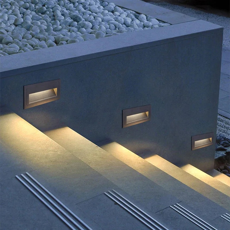 Aluminum Outdoor Wall Light