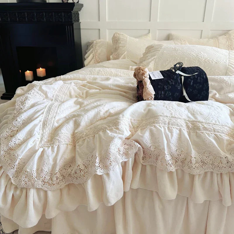 Velvet Carved Wedding Bedding