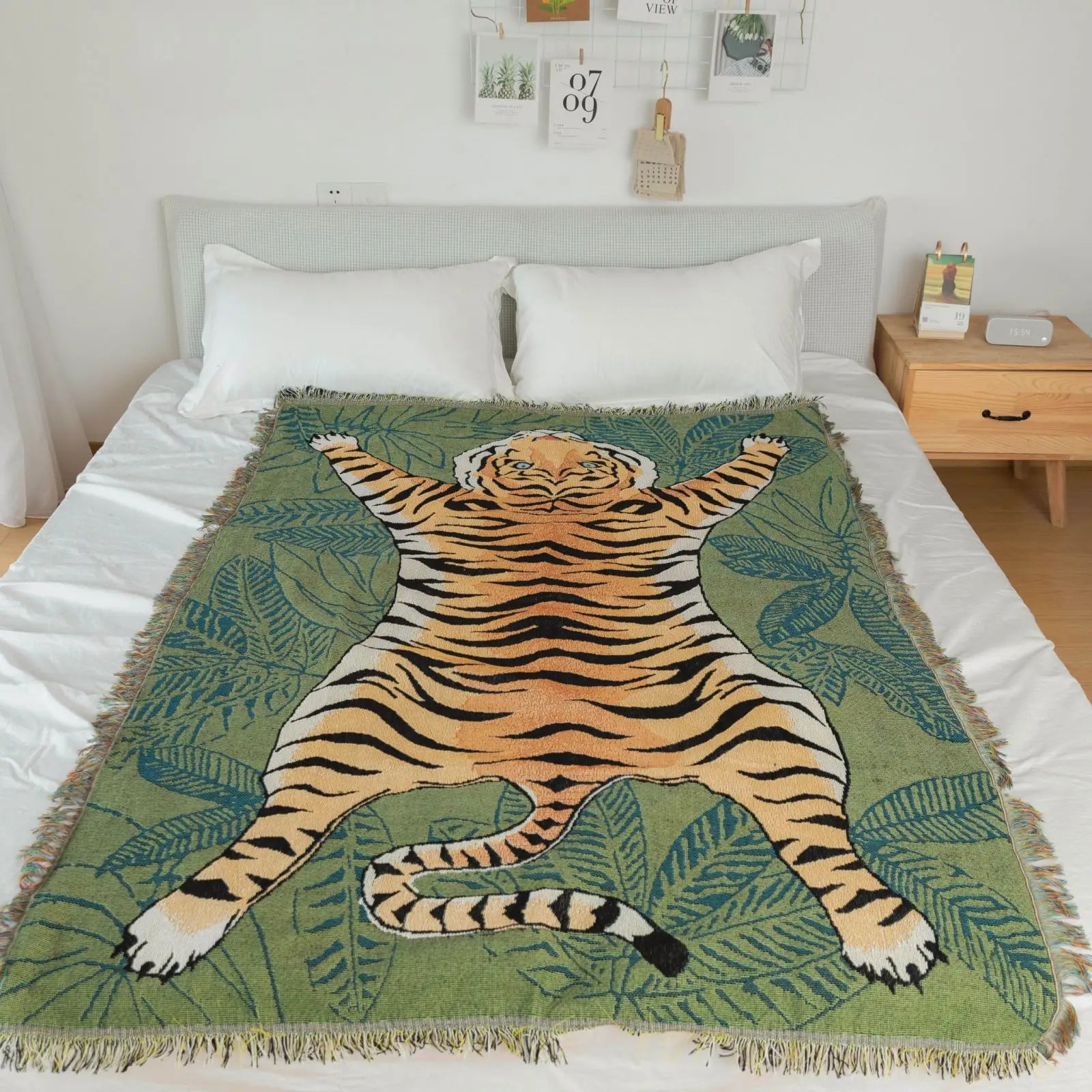 Tapestry Knit Sofa Blanket