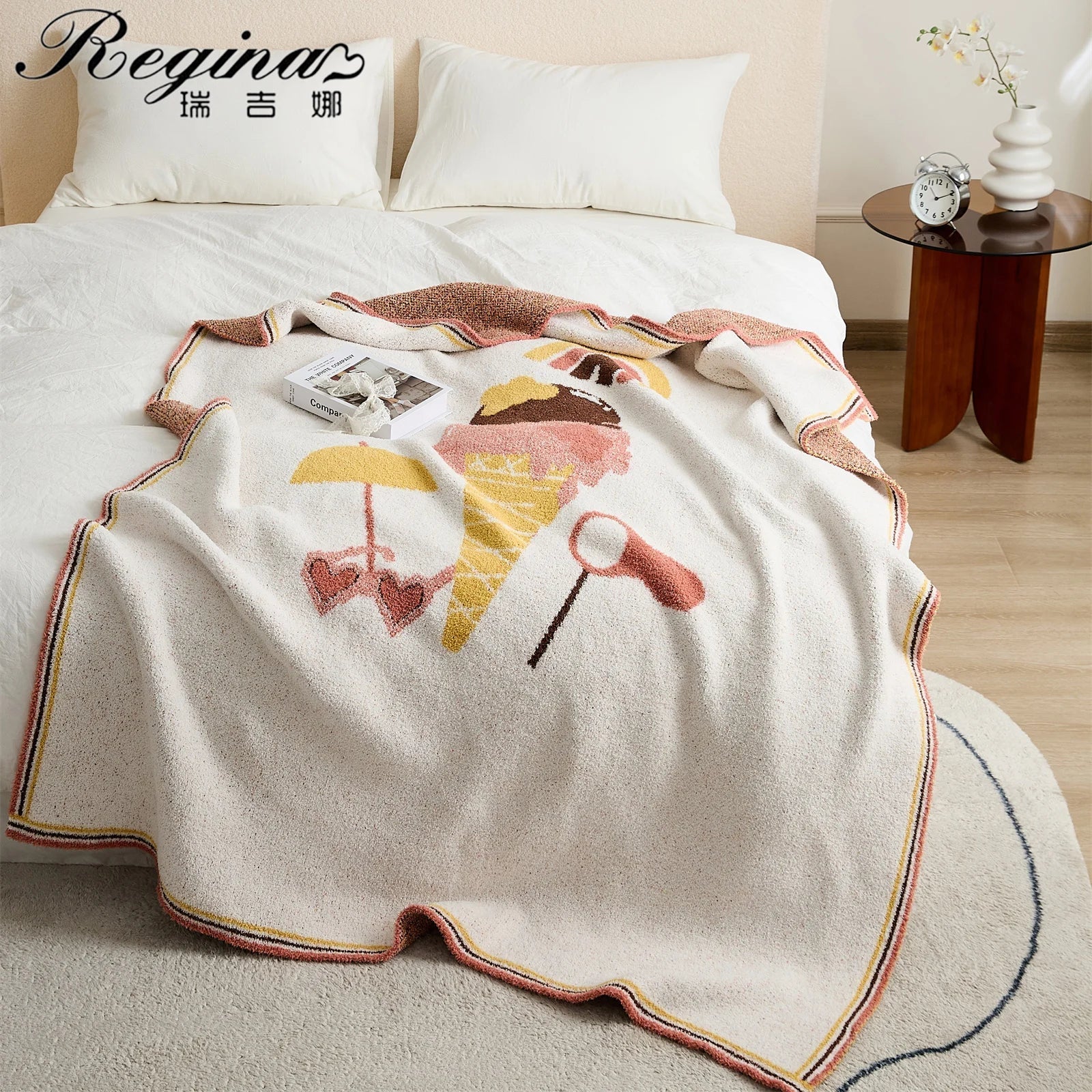 Microfiber Bee Pattern Blanket