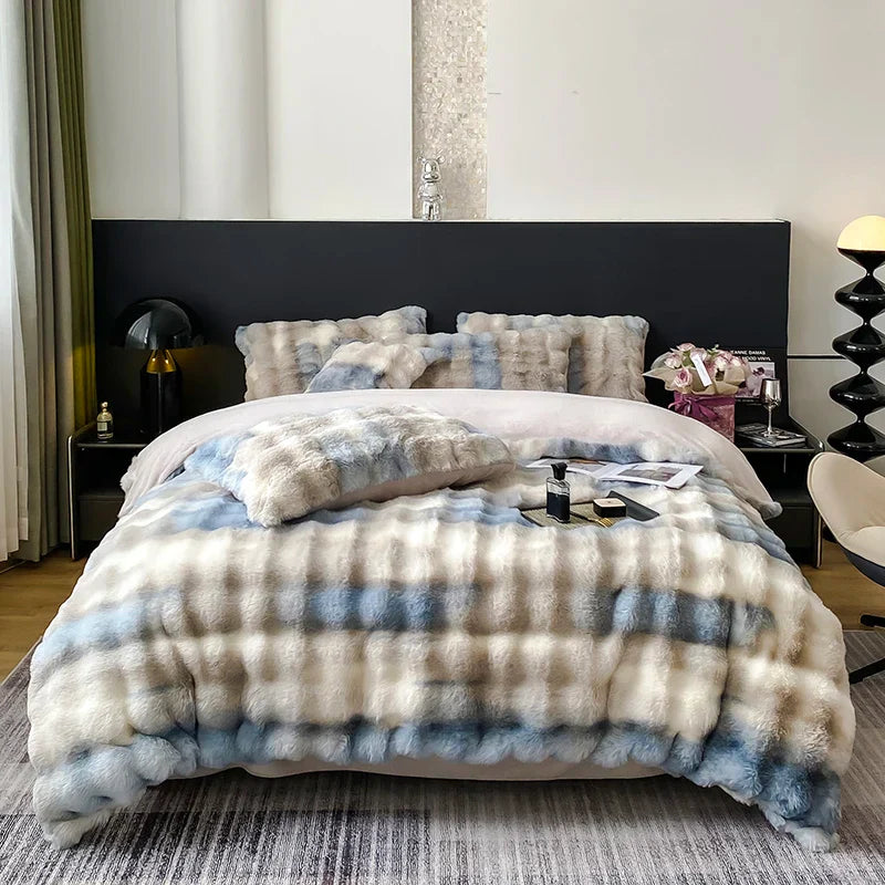 Gradient Faux Fur Bedding Set