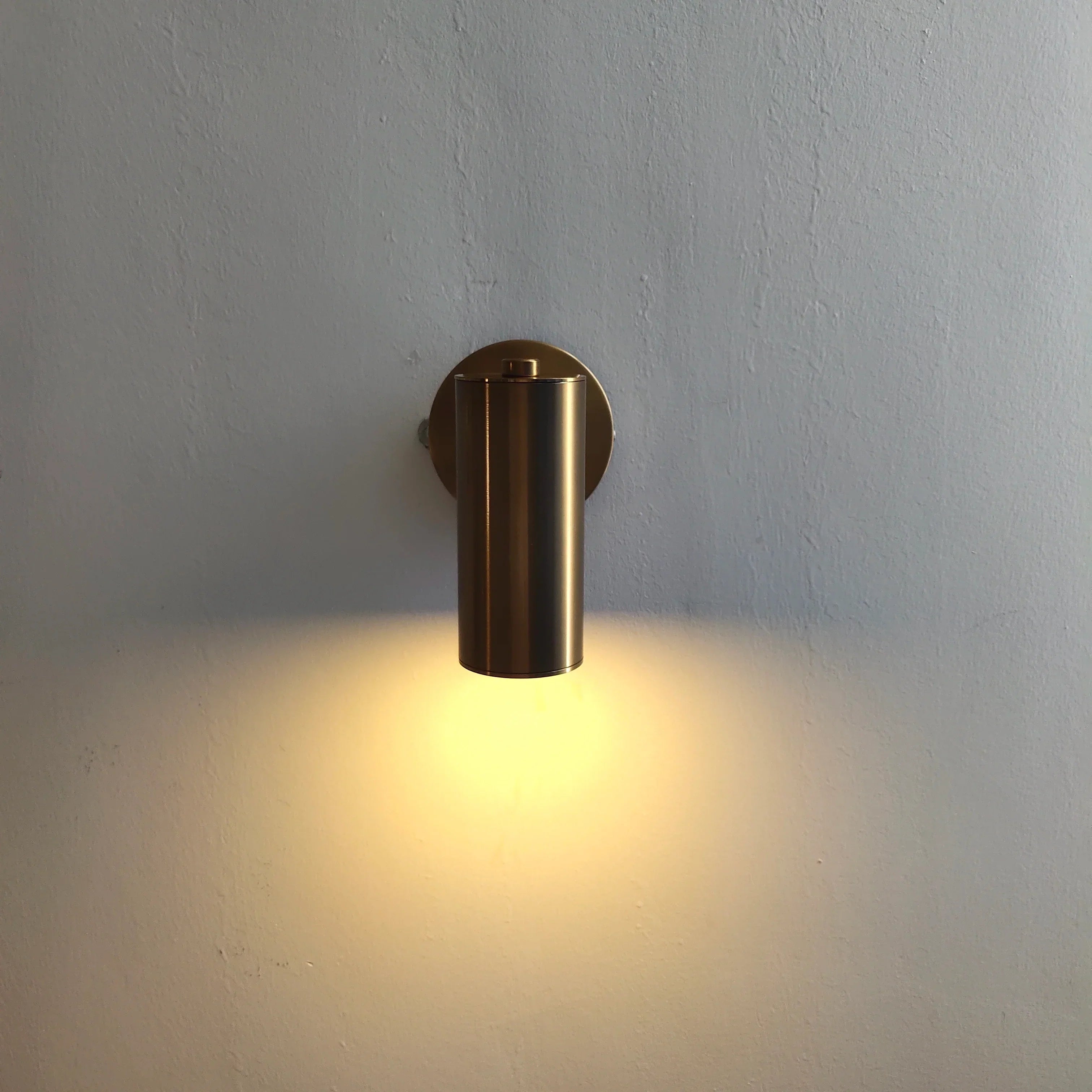 Gold Iron Art Wall Lamp