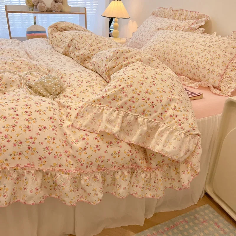 Printed Lace Bedding Set