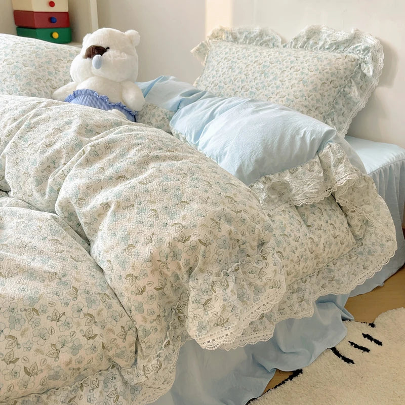 Lace Ruffle Bedding Set