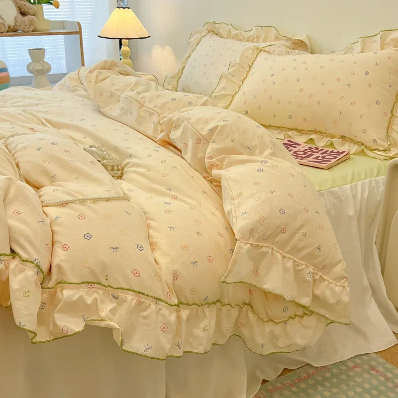 Printed Lace Bedding Set
