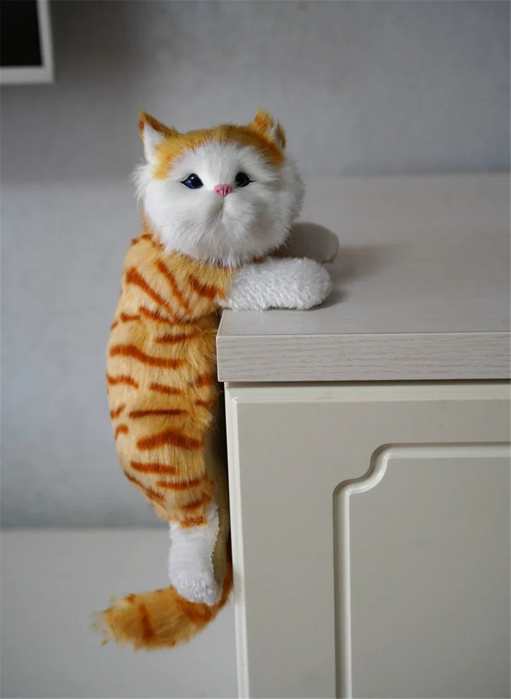 DecorBites™ Hanging Cat Plush Doll Figurine Home Decoration Model