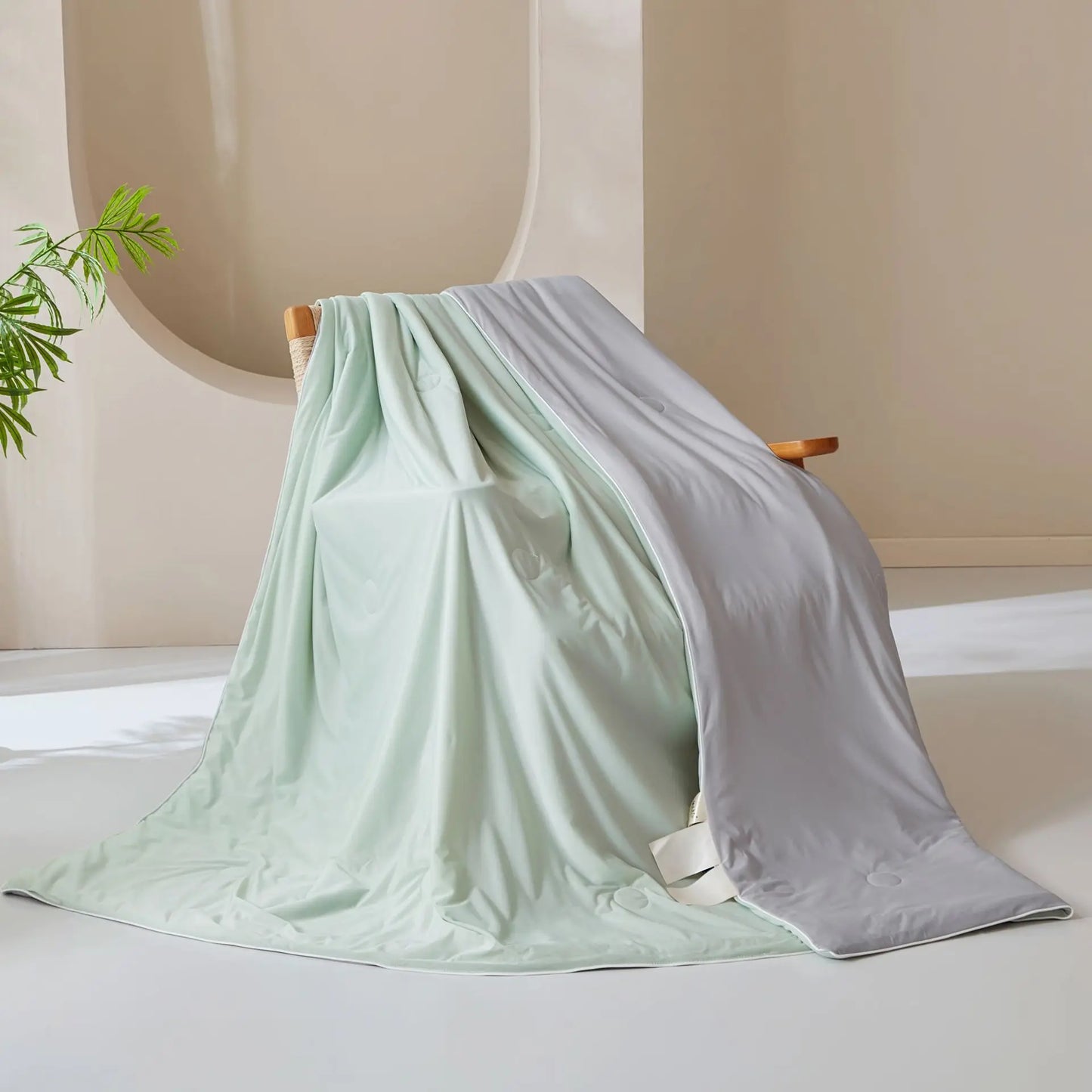 DecorBites™ Ice Cream Silk Quilt for Cool Summer Comfort, Single/Double Air Conditioning Blanket
