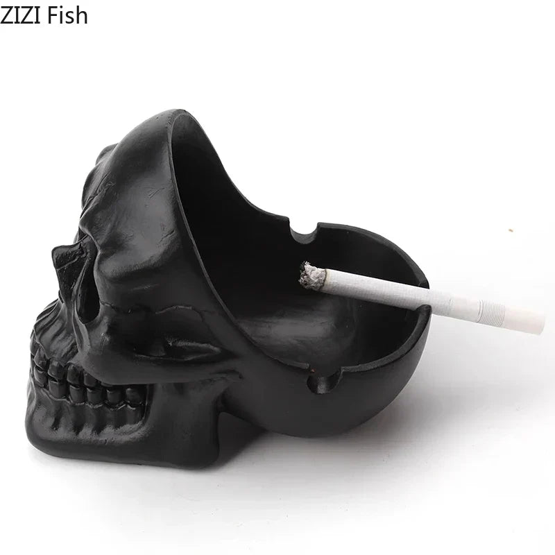 DecorBites™ Creative Skull Ashtray - Halloween Decor & Smoking Accessory, Portable & Windproof Resin Craft Gift