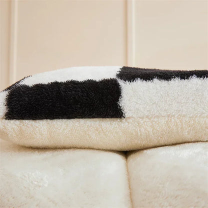 DecorBites™ Cozy Checkerboard Winter Blanket - Super Thick & Soft Cashmere Duvet Comforter