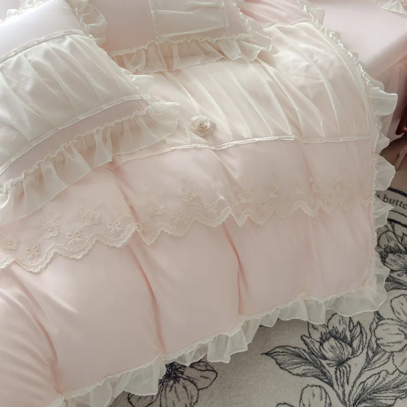 Velvet Lace Bedding Set