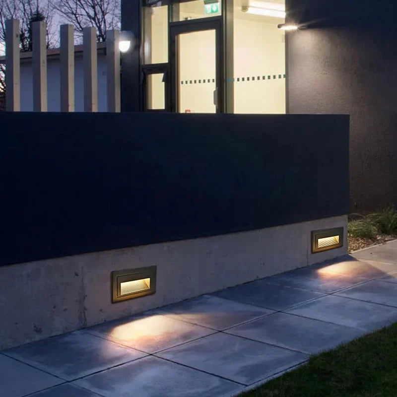 Aluminum Outdoor Wall Light