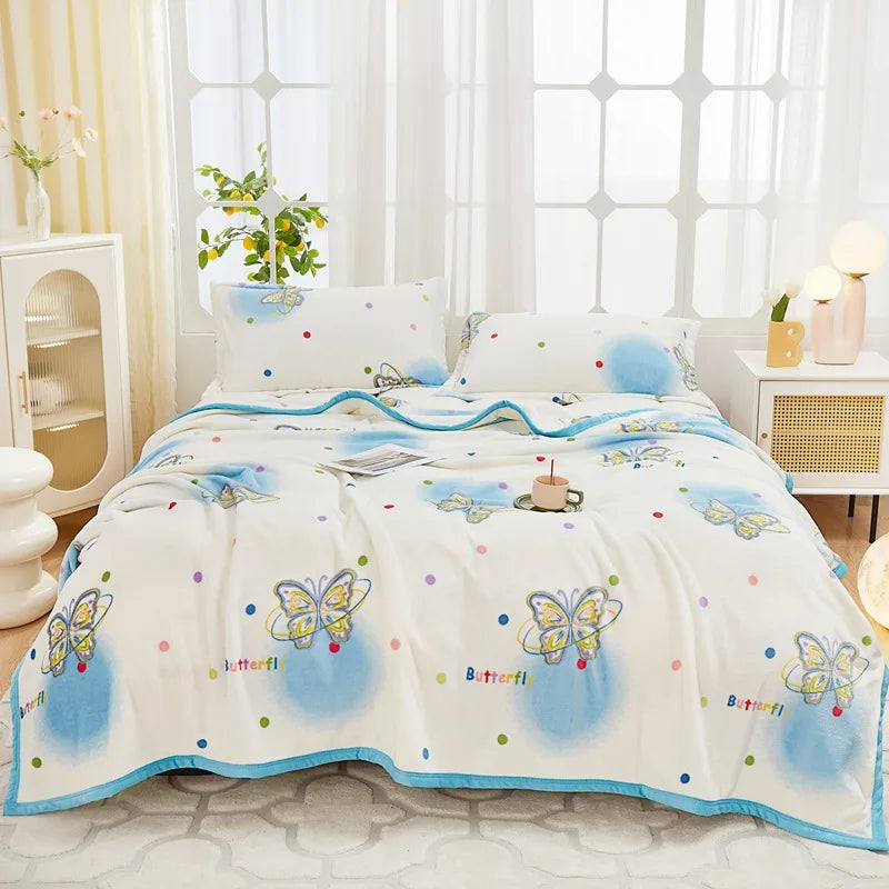 DecorBites™ Cozy Flannel Plush Blanket - All Seasons Sofa Cover & Bed Sheet for Queen Double
