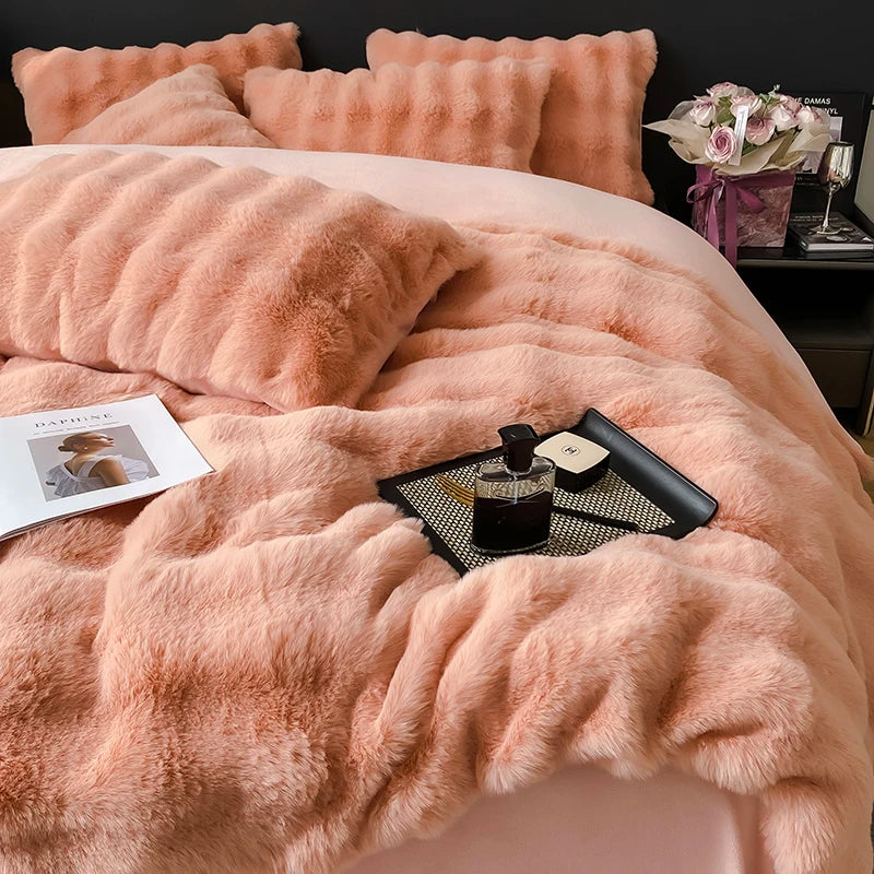 Gradient Faux Fur Bedding Set