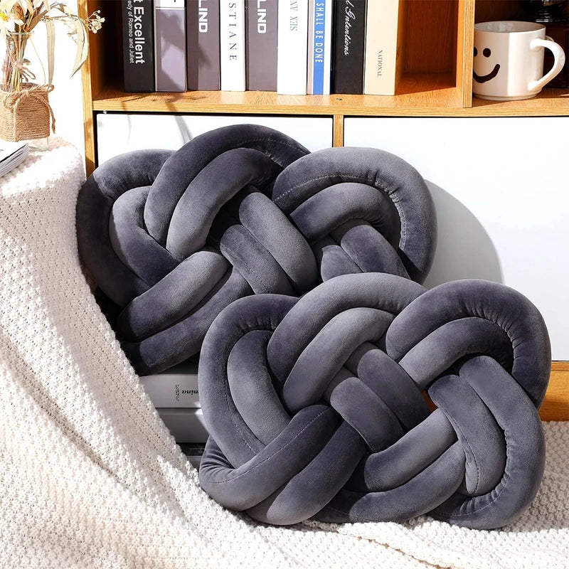 Knotted Ring Pillow Set