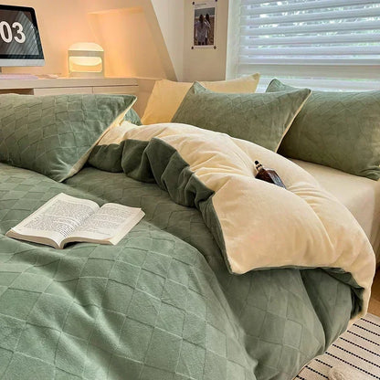 DecorBites™ High-Density Milk Fleece Warm Bedding Set for Winter