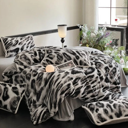 DecorBites™ Cozy Rabbit Hair Bed Set, Queen Size Comforter for Winter Luxury Comfort