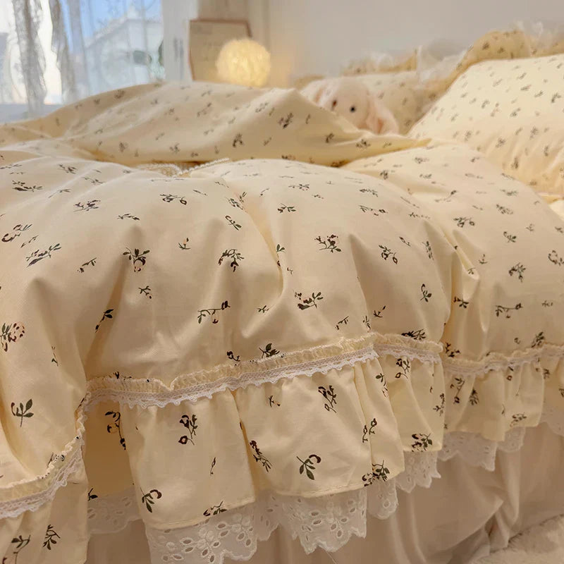 DecorBites™ Korean Princess Style Floral Lace Ruffles Bedding Set with Pillowcase