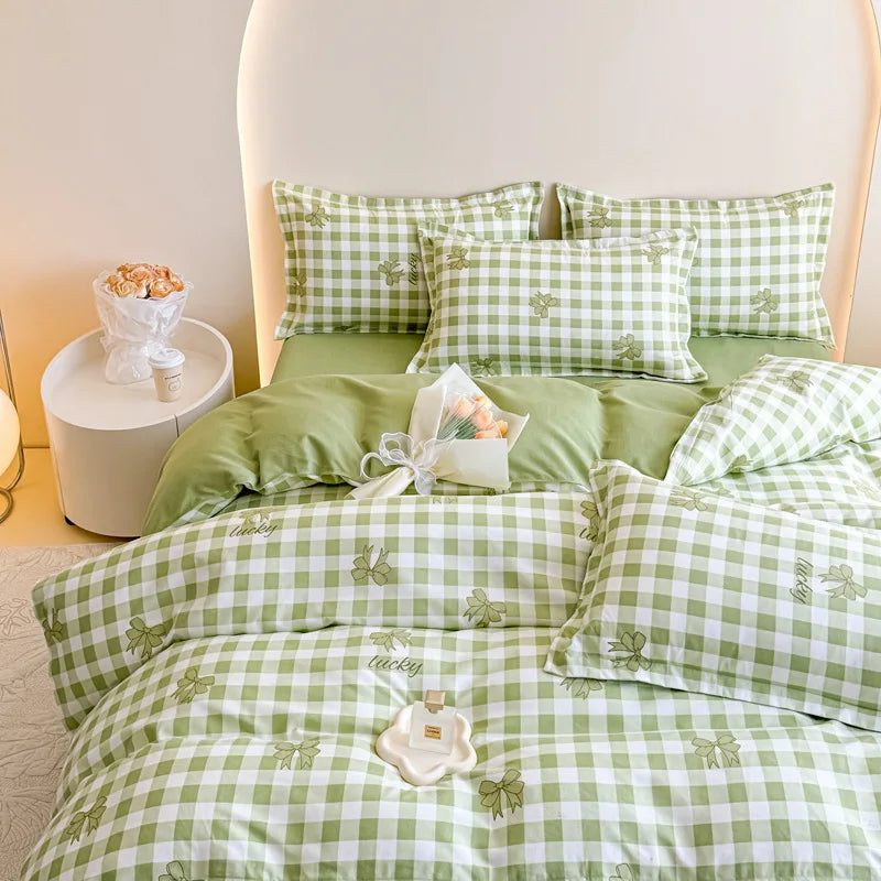 DecorBites™ Cozy Flower Print Bedding Set: Brushed Cotton, Skin-Friendly, Soft, Thick, 4Pcs