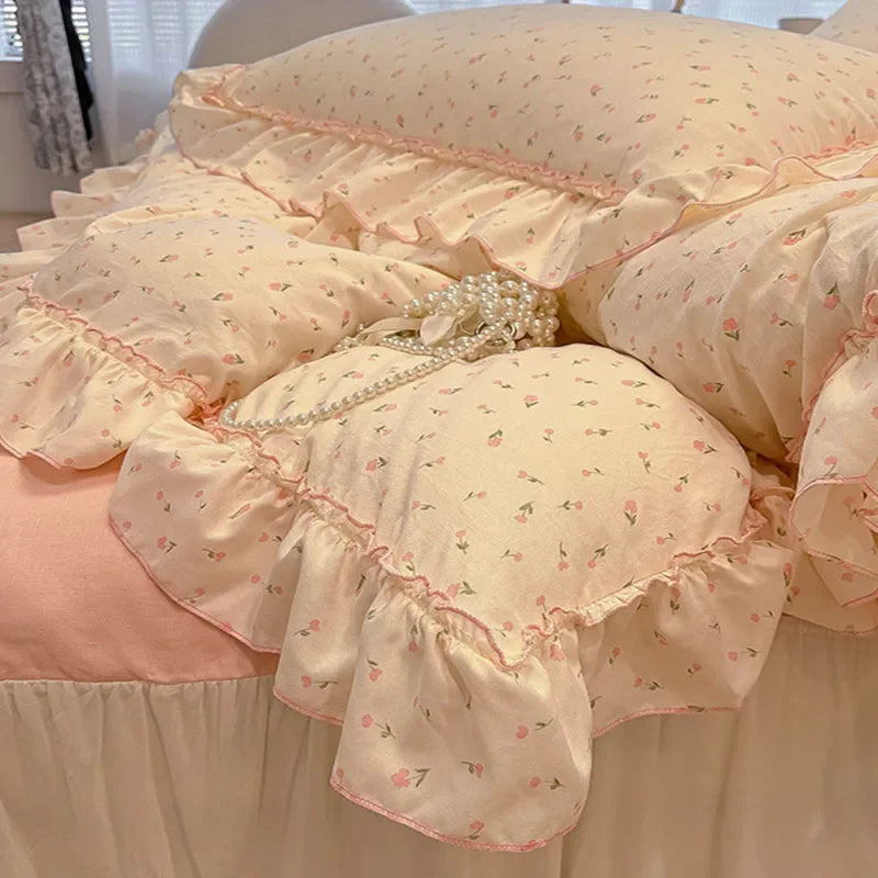Printed Lace Bedding Set