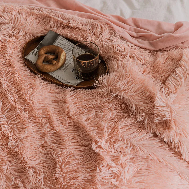 DecorBites™ Cozy Faux Fur Throw Blanket for All Seasons