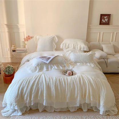DecorBites™ French Princess Velvet Bedding Set, Queen Size with Lace Ruffles