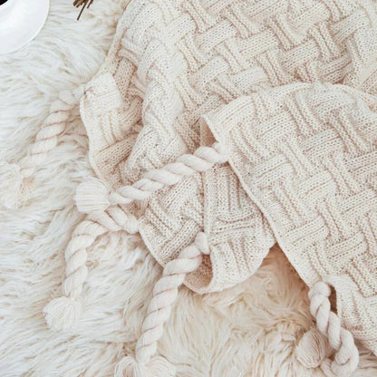 DecorBites™ Cozy Fringed Plaid Throw Blanket - Soft Knitted Acrylic Sofa Blanket for Home Décor & Bedding