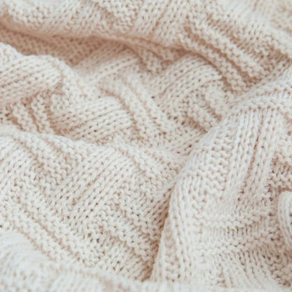 DecorBites™ Cozy Fringed Plaid Throw Blanket - Soft Knitted Acrylic Sofa Blanket for Home Décor & Bedding