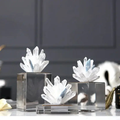 Clear quartz agate stone crystal sculpture with blue inclusions on mirrored bases for decorbites living room ornament