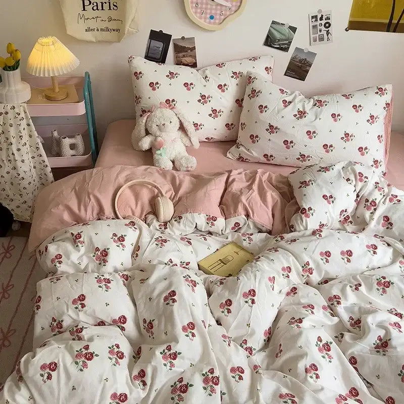 Pink and white floral bedding set with soft cozy fabric in decorbites cartoon style comforter set for bedroom