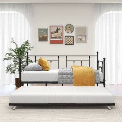 Black Victorian Metal Daybed