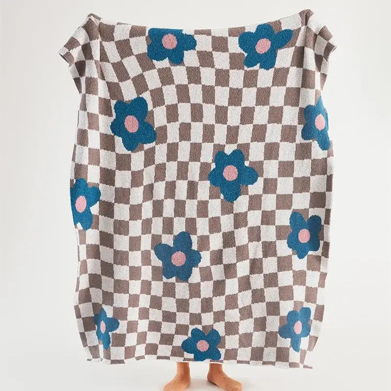 Cozy decorbites knitted blanket throws 130x160cm with beige and white checkered pattern and blue flower accents