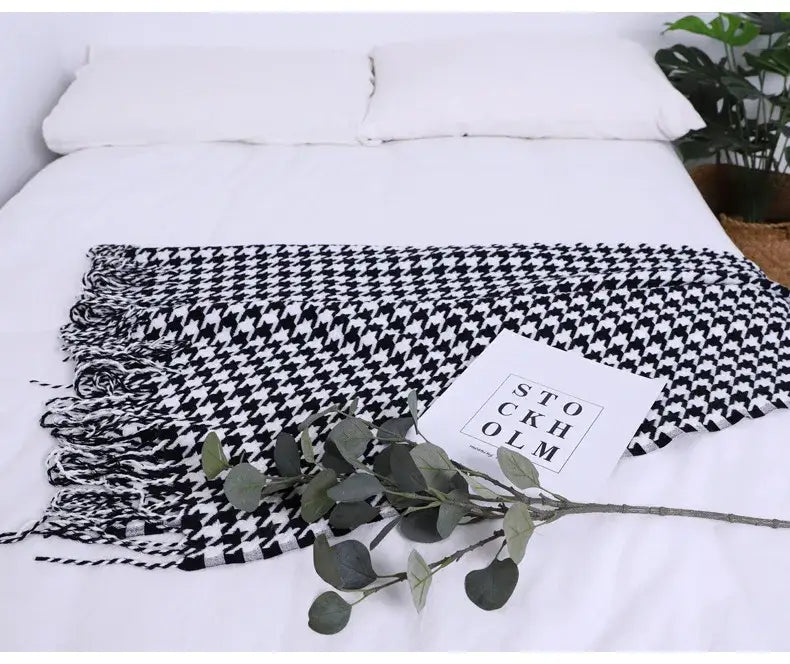 Classic black and white houndstooth throw blanket with knit texture and fringed edges for living room decorbites houndstooth throw