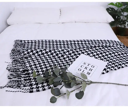 Classic black and white houndstooth throw blanket with knit texture and fringed edges for living room decorbites houndstooth throw
