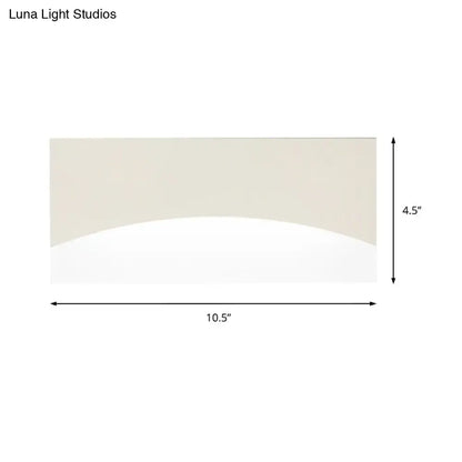 Contemporary white and gold bedroom sconce by luna light studios with fixture width 10.5 inches and warm color temperature