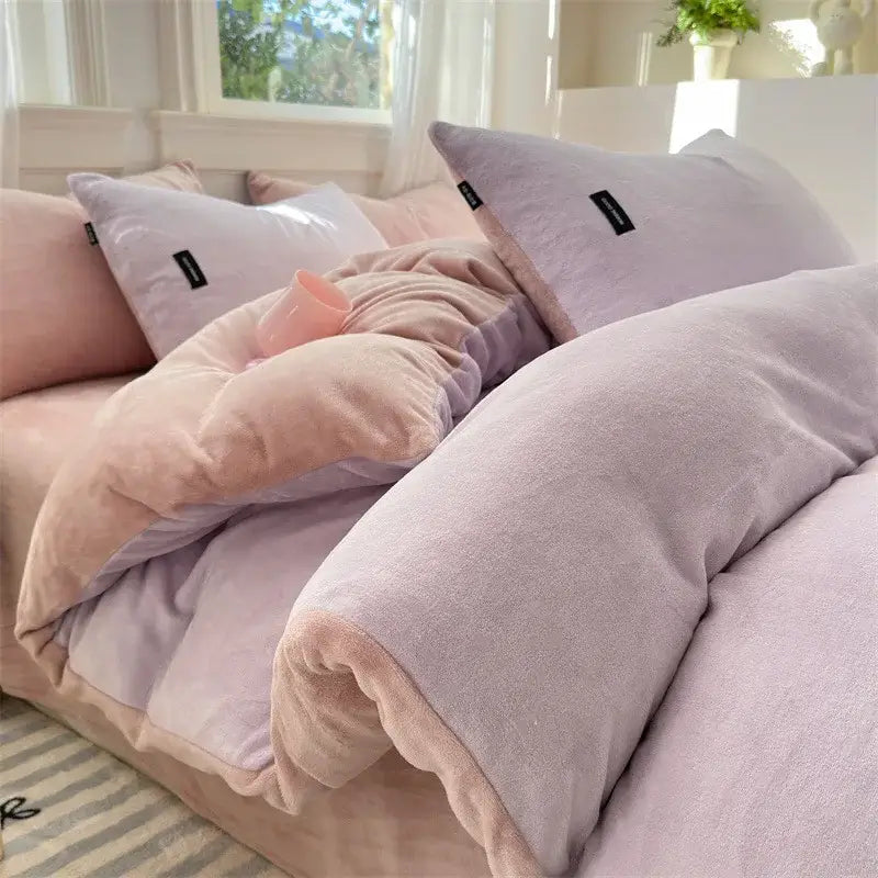 Soft lavender and blush pink plush duvet cover with cozy textured fabric in decorbites coral color blocked bedroom set