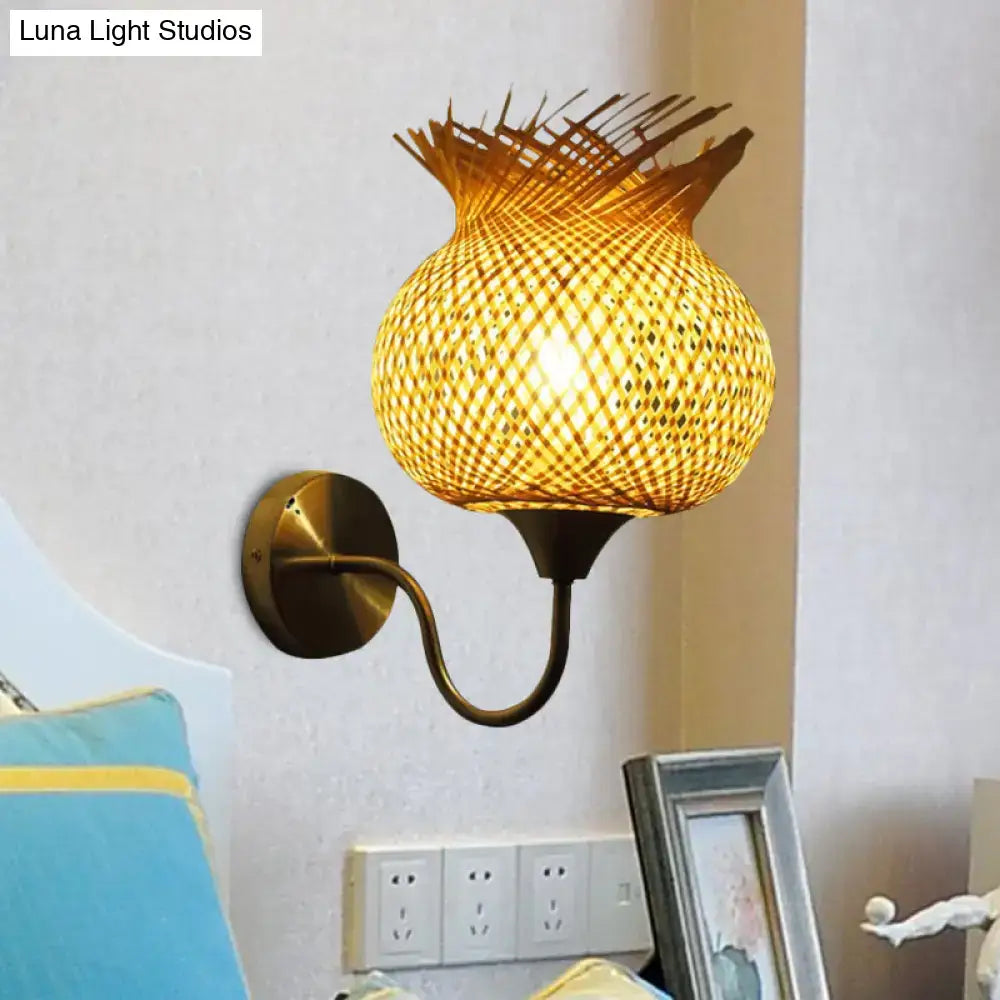 Warm-toned countryside beige rattan wall light sconce with woven bamboo design and brass bracket 110v-120v 220v-240v