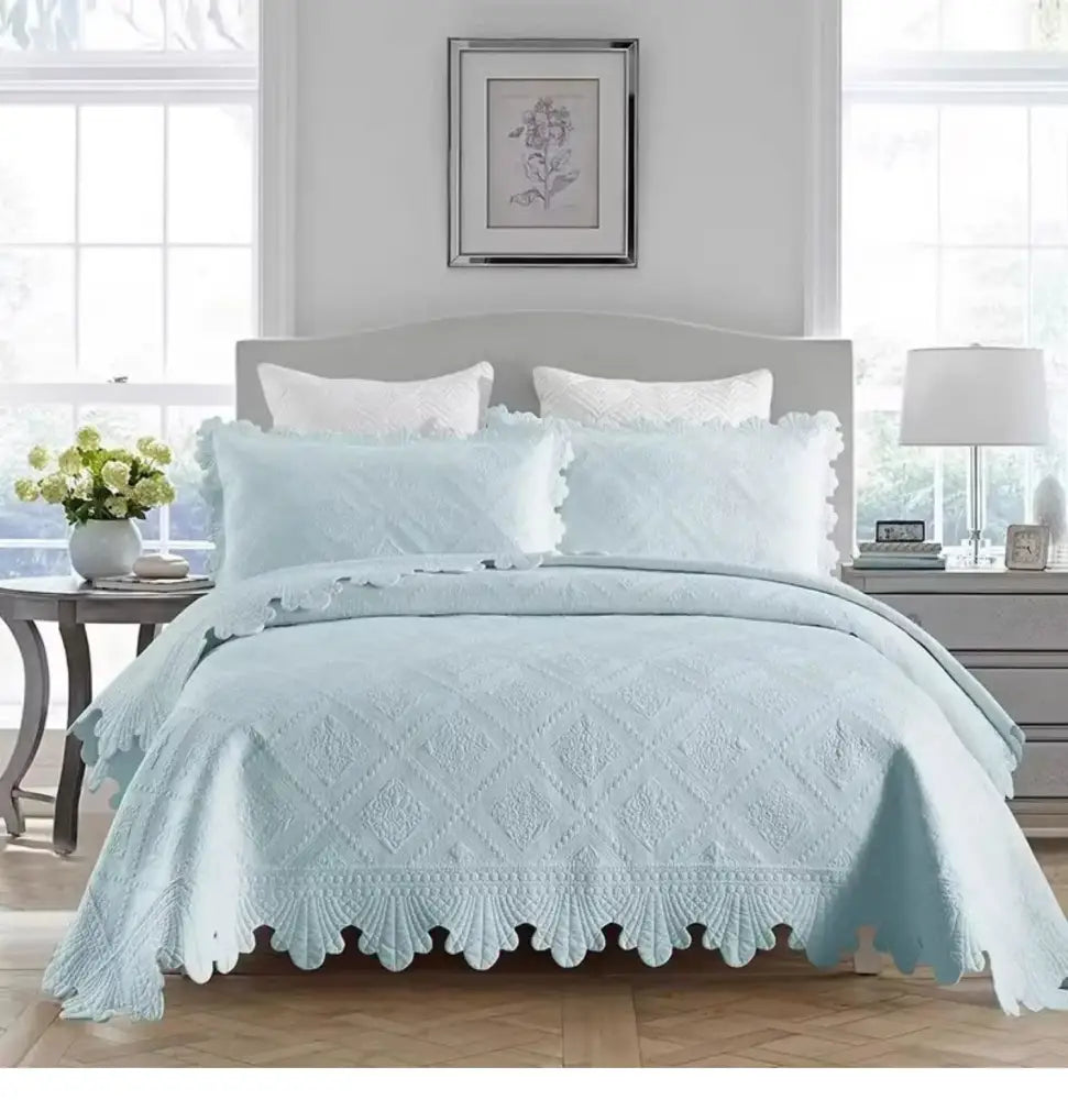 Light blue cotton embroidery quilt set with scalloped edges and diamond pattern for bedroom bedspread
