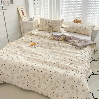 Cream teddy bear breathable double gauze quilt with black teddy bear and star pattern for bedroom bedding decorbites breathable double gauze