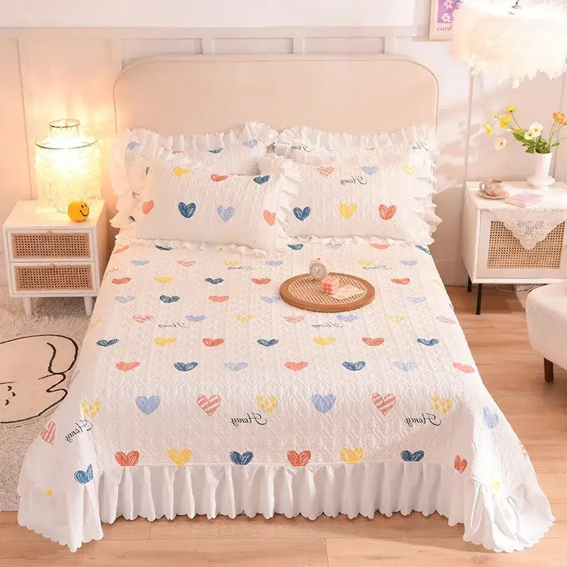 Decorbites chiffon quilted queen size cotton bedspread cover with white quilted fabric colorful heart patterns and ruffled edges