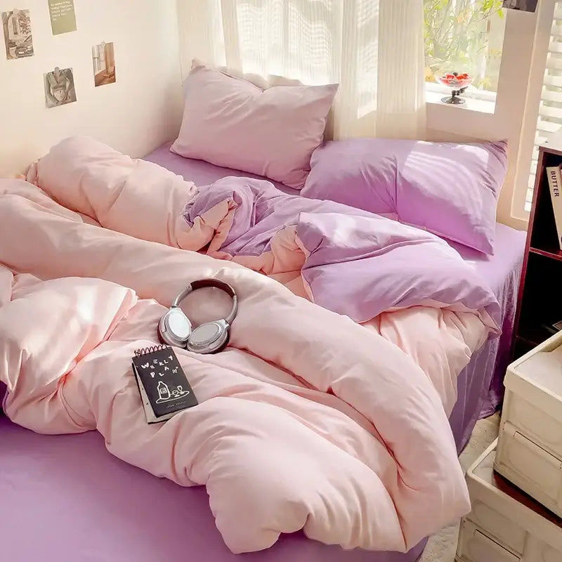 Decorbites™ cotton bedding set with sheet and duvet cover in pink and lavender pastel colors with soft plush fabric