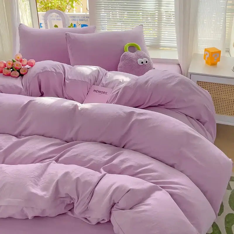 Decorbites cotton bedding set with plush lavender quilted duvet cover and matching cotton bedding pillows