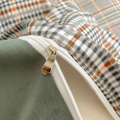 A metallic zipper with silver pull tab on nordic plaid 1pc*duvet cover with olive green lining in decorbites bedding set