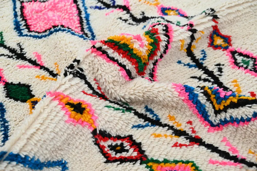 Decorbites™ handmade moroccan azilal rug 243x131 cm with cream base and bold pink blue green red black geometric patterns
